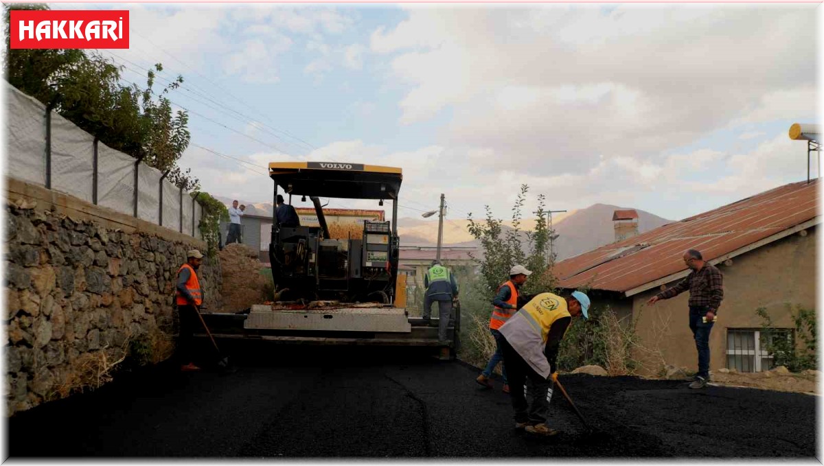 Hakkari'deki 7 semt asfalta kavuşturuldu