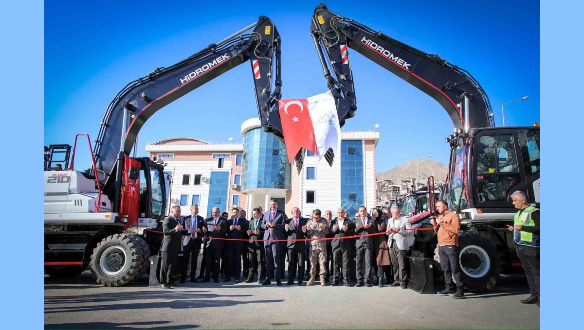 Hakkari İl Özel İdaresi filosuna 11 yeni araç daha ekledi