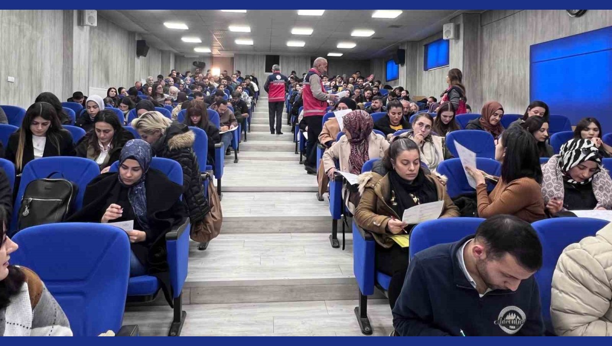 Hakkari'ye yeni atanan öğretmenlere seminer