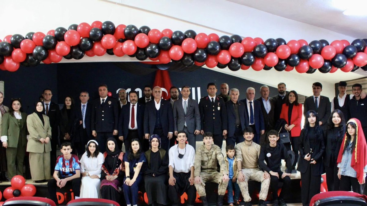 Hamur’da 18 Mart Çanakkale Zaferi ve Şehitleri Anma Günü Programı Düzenlendi