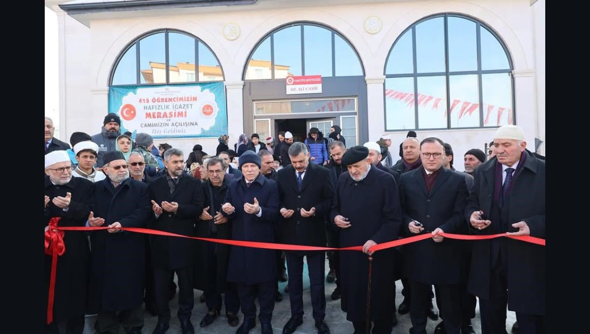 Hz. Ali Camii dualarla açıldı