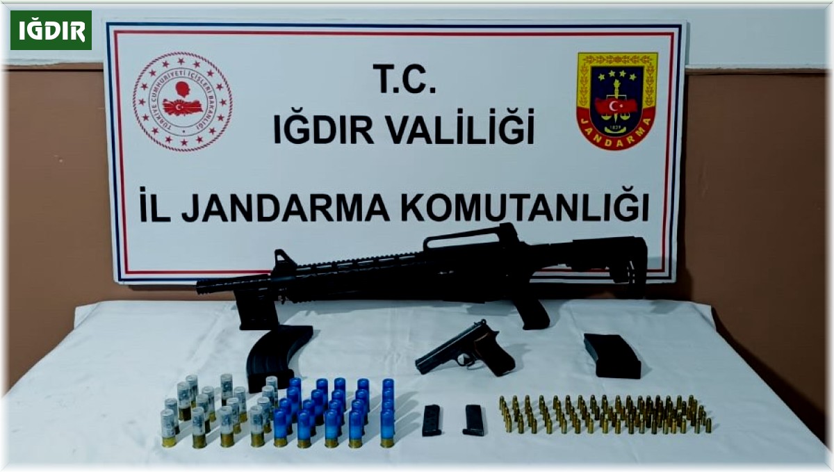 Iğdır'da kaçak silah ticareti operasyonu: 2 şüpheli yakalandı