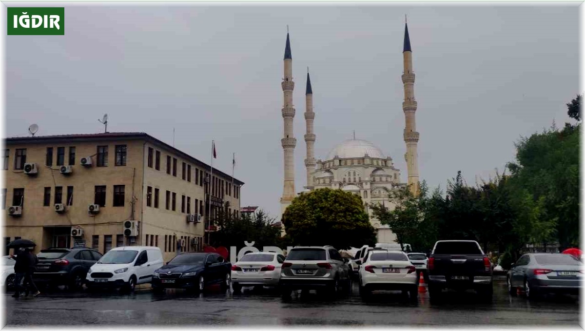 Iğdır'da yağmur etkili oluyor