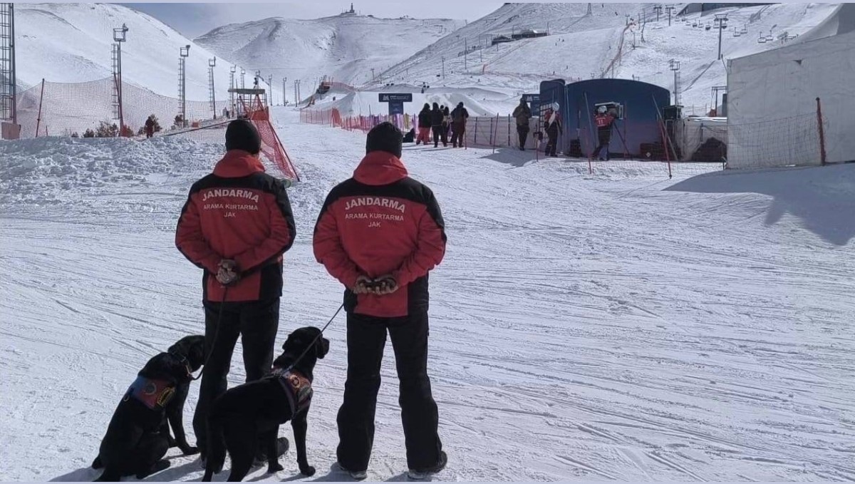 Jandarma Palandöken'de görev başında