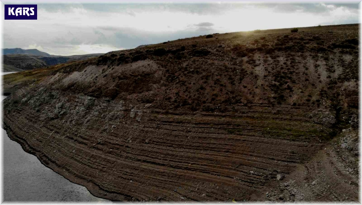 Kars'ta baraj suları 40 metre çekildi