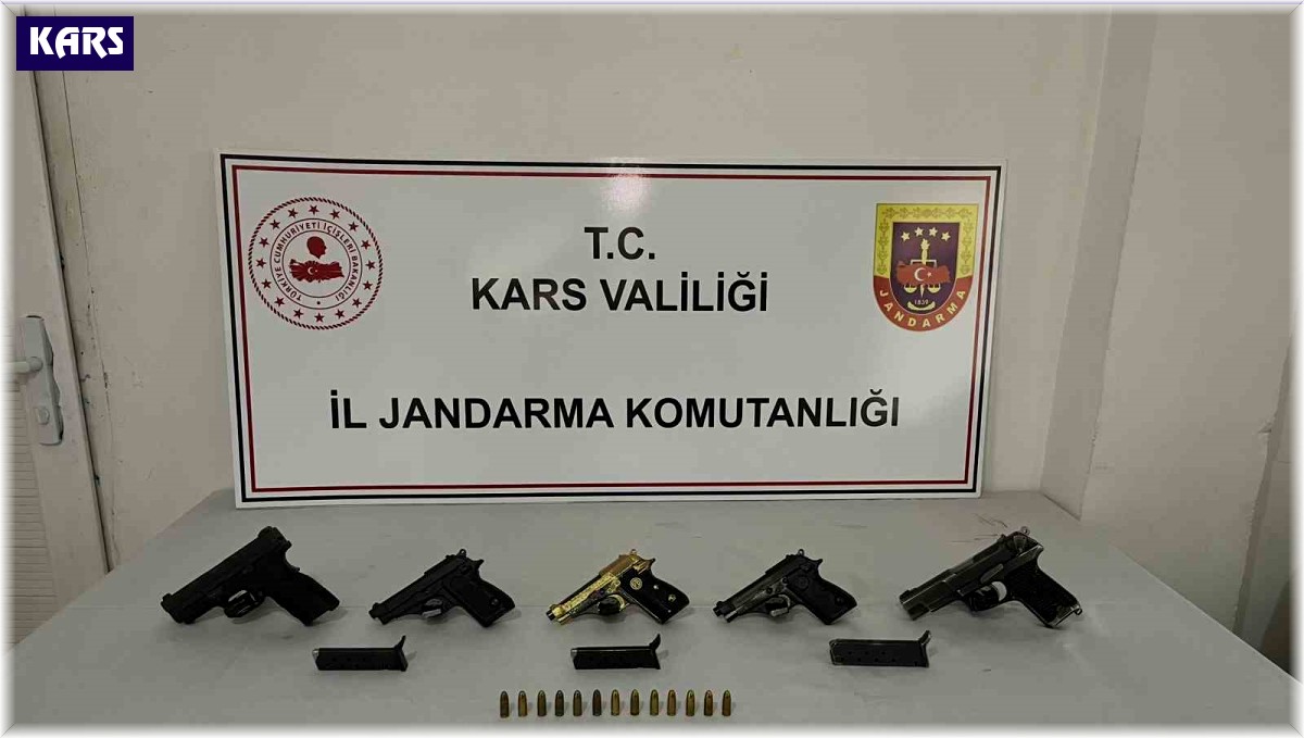 Kars'ta jandarmadan silah operasyonu