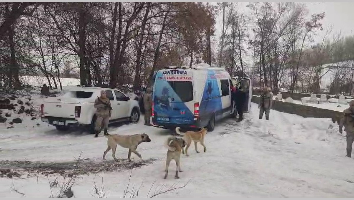 Kayıp öğretmeni arama çalışmalarına başlandı