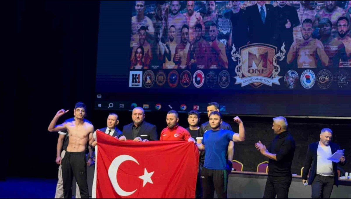 Kick Boks turnuvasındaki başarısı ilçede sevinçle karşılandı