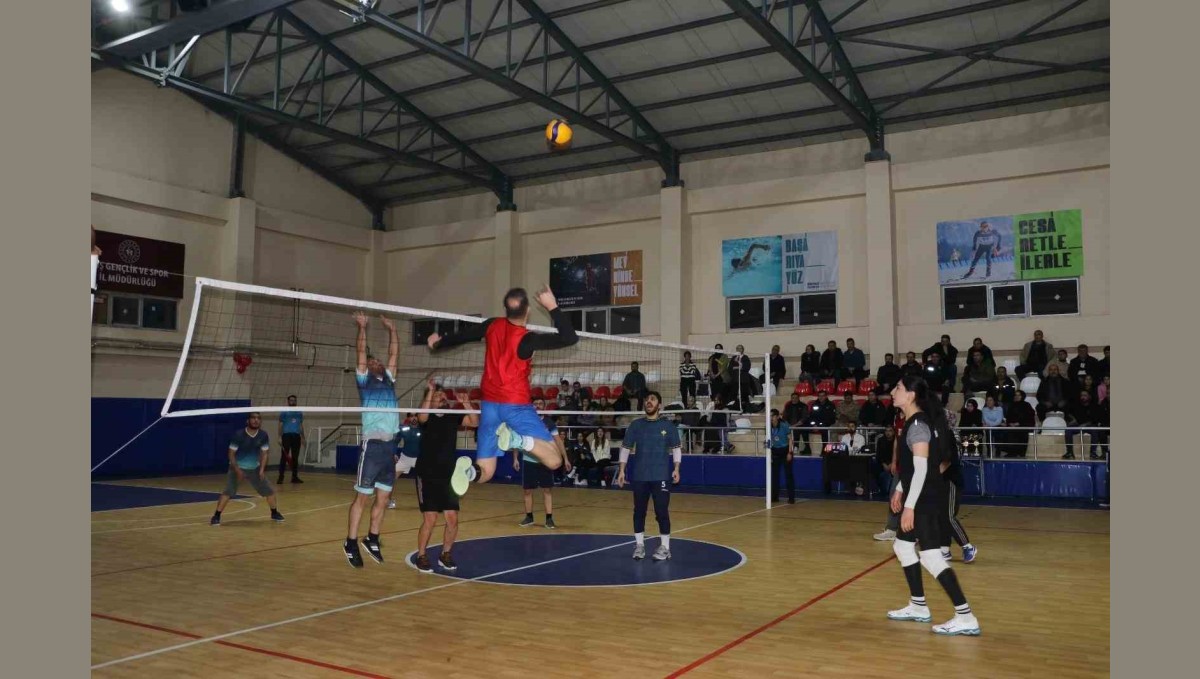 "Kurumlar Arası Voleybol Turnuvası" sona erdi