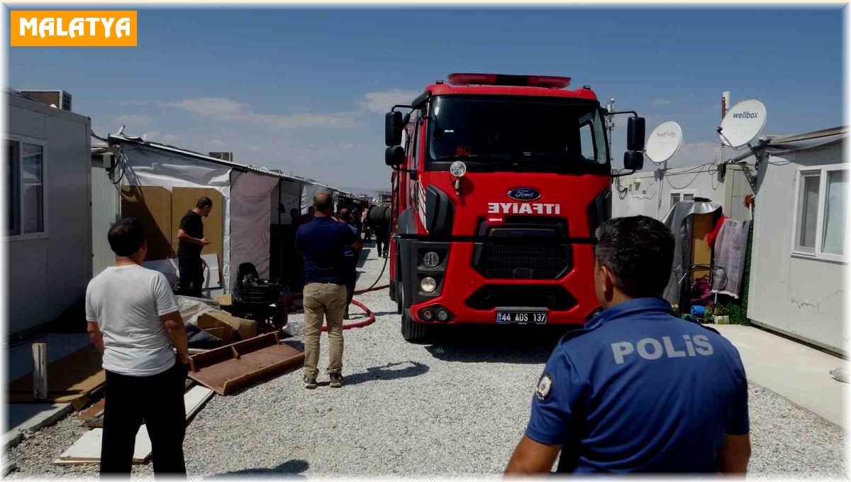 Malatya'da konteyner kentte korkutan yangın