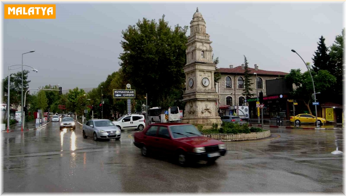 Malatya'da sağanak etkili oluyor