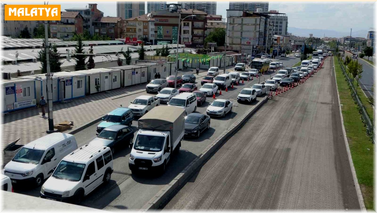 Malatya'da yol çalışmaları nedeniyle oluşan trafiğe tepki