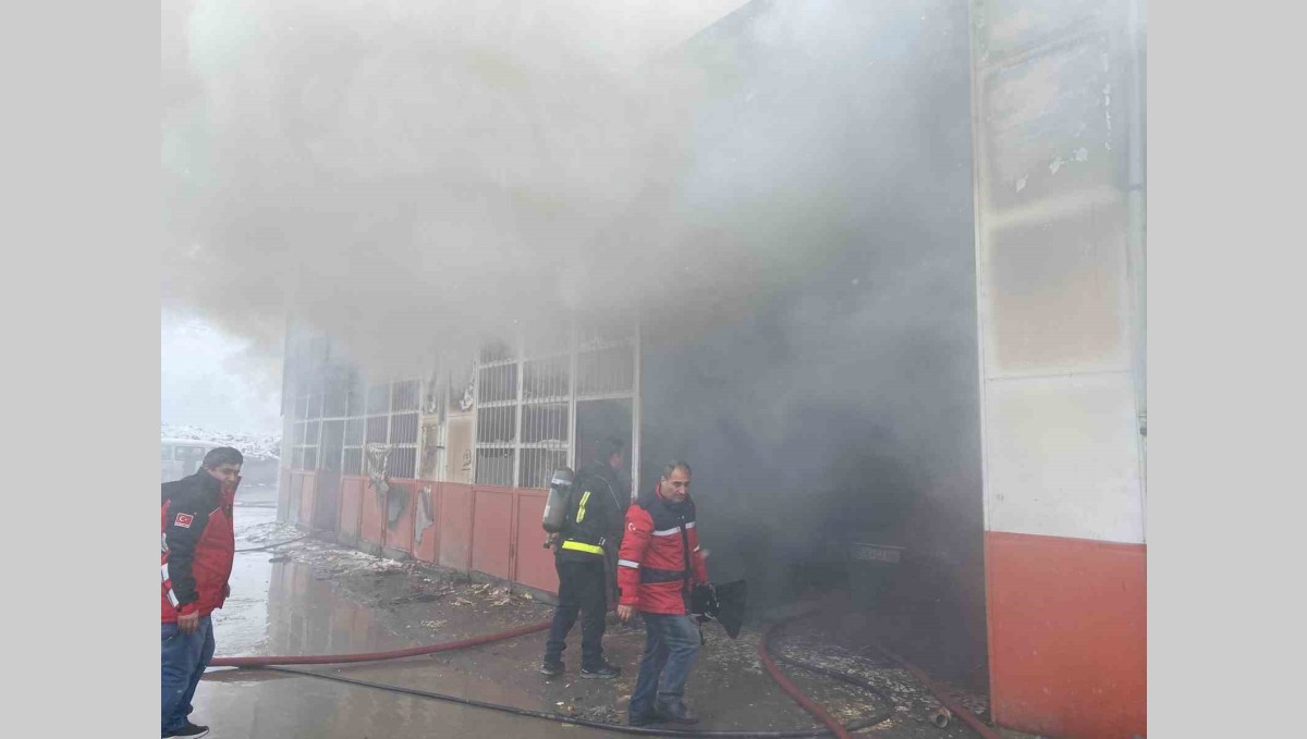 Malatya'daki iş yeri yangının yeni görüntüleri ortaya çıktı