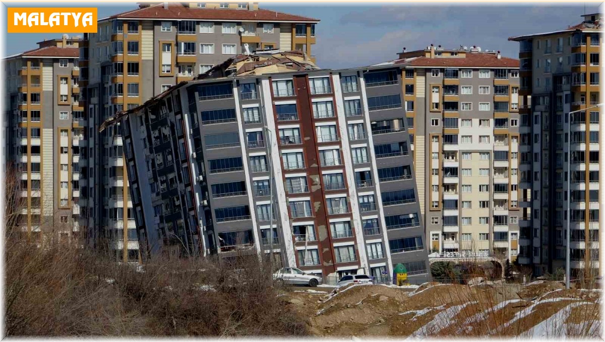 Milyonluk yeni daireleri yıkılan vatandaşlar isyan etti