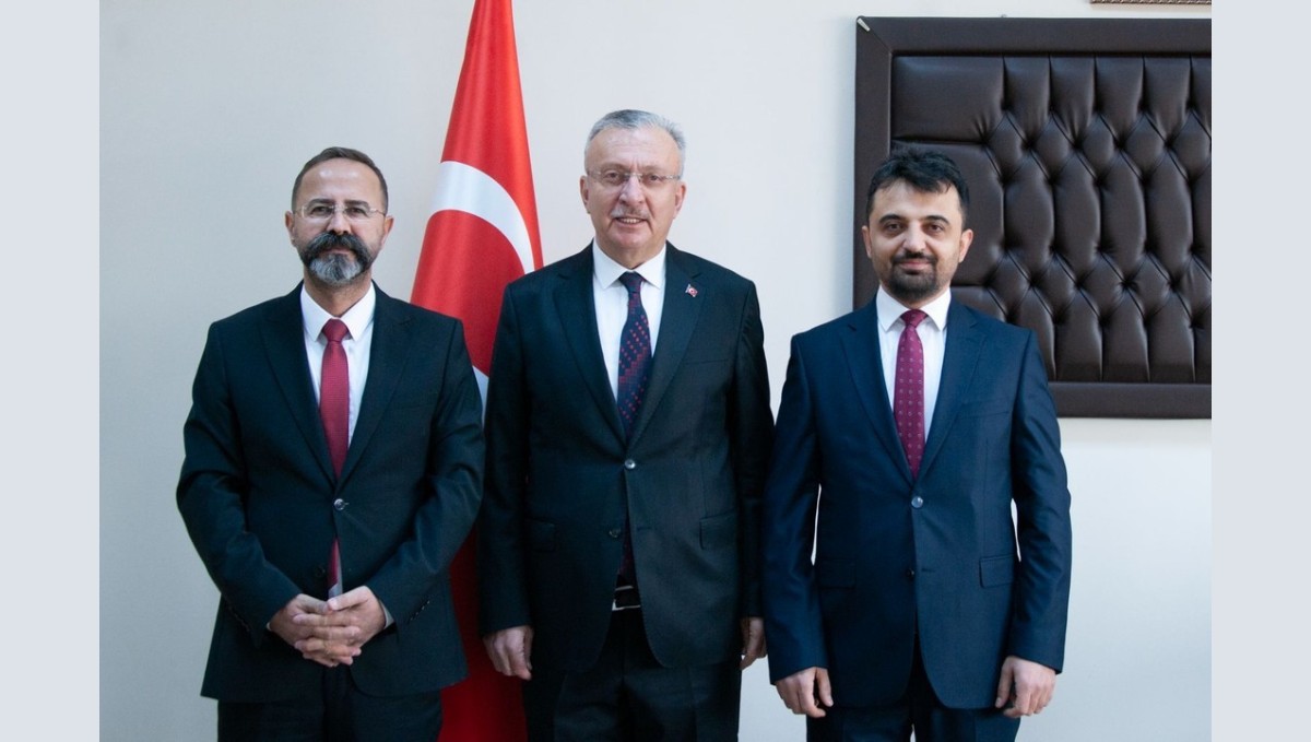 Mühendislik Mimarlık Fakültesi Dekanlığına Prof. Dr. Babacan atandı