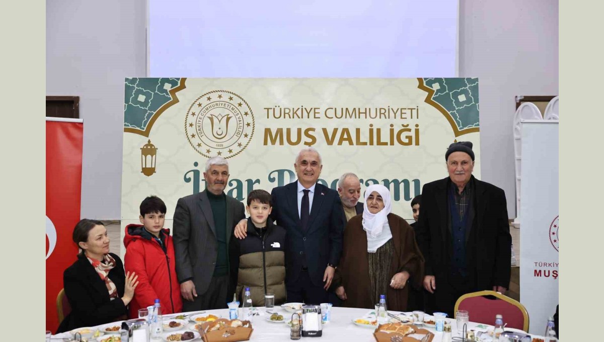 Muş Valiliği, şehit yakınları ve gaziler için iftar programı düzenledi