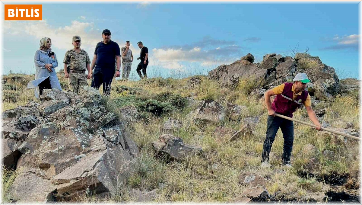 Nemrut Kalderası'nda örtü yangını çıktı