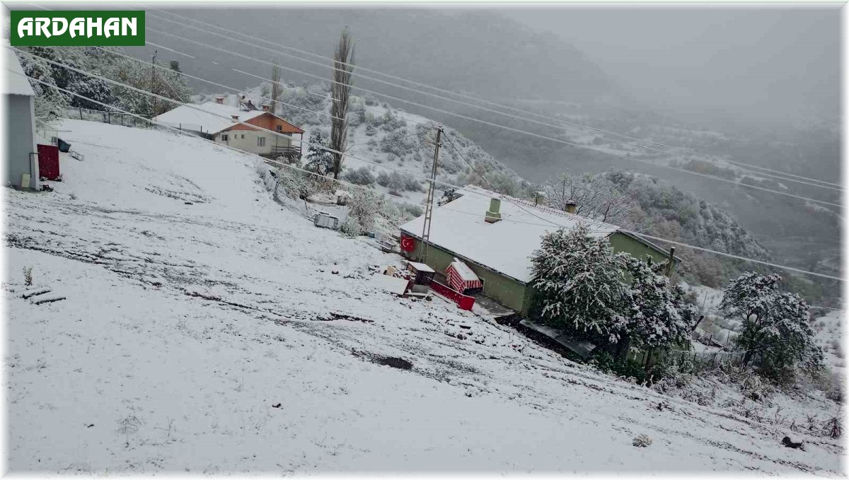 Posof beyaza büründü