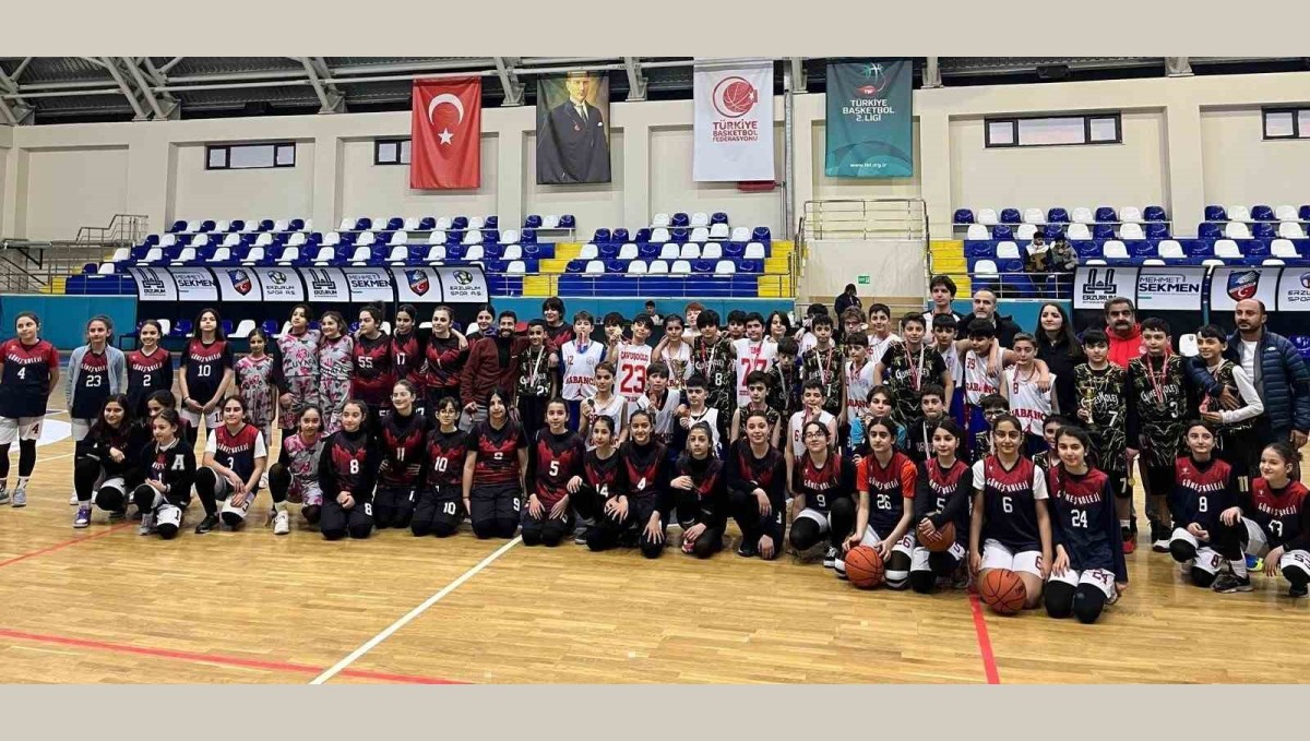 Sabancı basketbol küçüklerde hem kızlarda hem erkekler de şampiyon