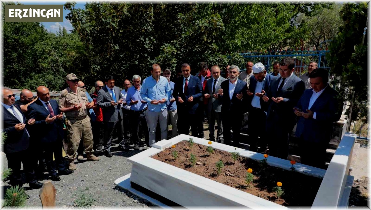 Şehit İsmail Güven'e bayrak asma merasimi düzenlendi