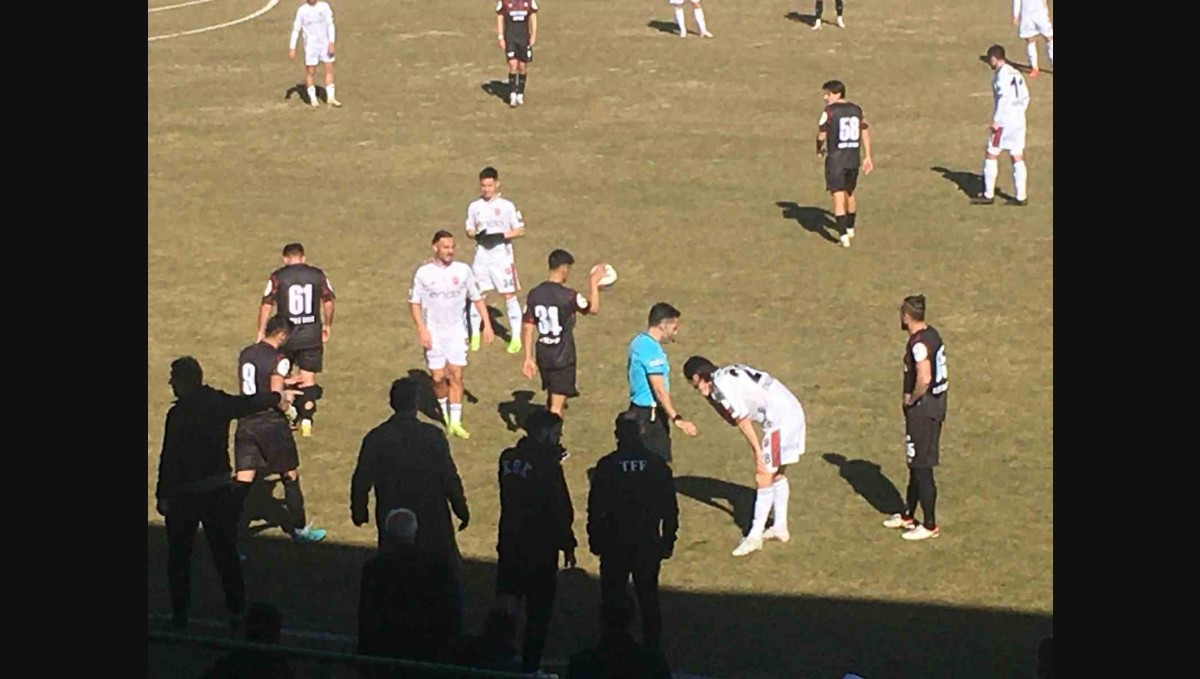 TFF 3. Lig: 23 Elazığ FK: 2 - Karşıyaka: 2