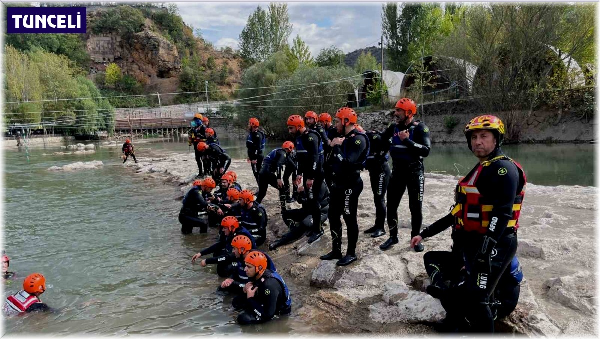 Tunceli'de su üstü kurtarma eğitimi