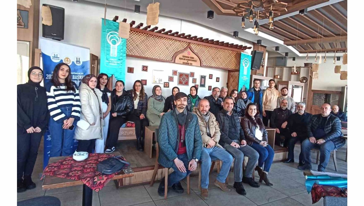 Turizm Fakültesi öğrencilerinden Âşık Kerem'e yoğun ilgi