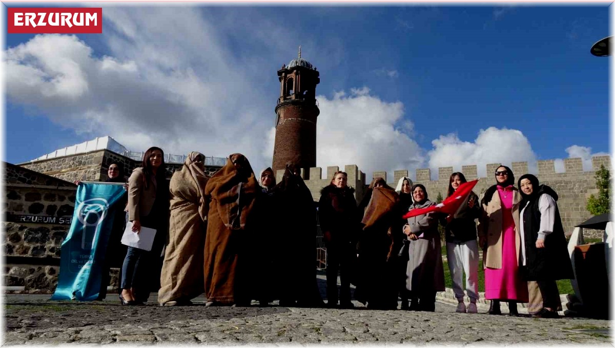 Türkiye Dil ve Edebiyat Derneği Erzurum Şubesi Kadın Kolları: 'Ehram Erzurum'dur, Erzurum bir şehirden öte vatandır, mülk-i İslamdır'