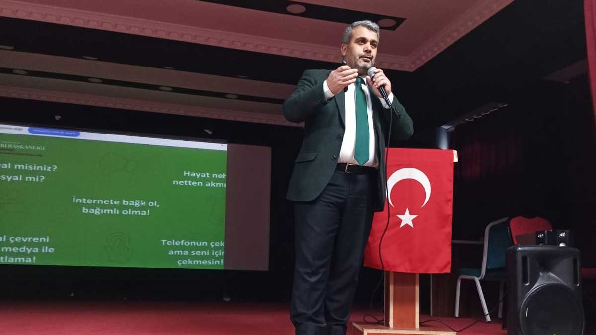 Tutak’ta Dijital Bağımlılıkla Mücadele Seminerleri Başladı