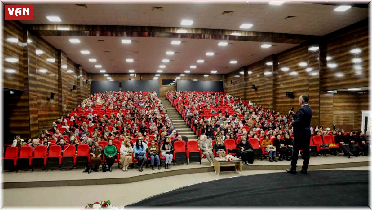 Van'da 'Çocuk İstismarının Önlenmesinde Ailenin Rolü' söyleşi düzenlendi