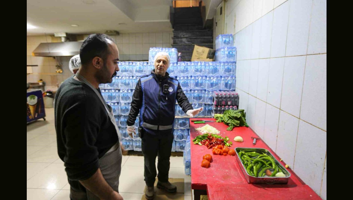 Van'da iftar öncesi lokantalara sıkı denetim