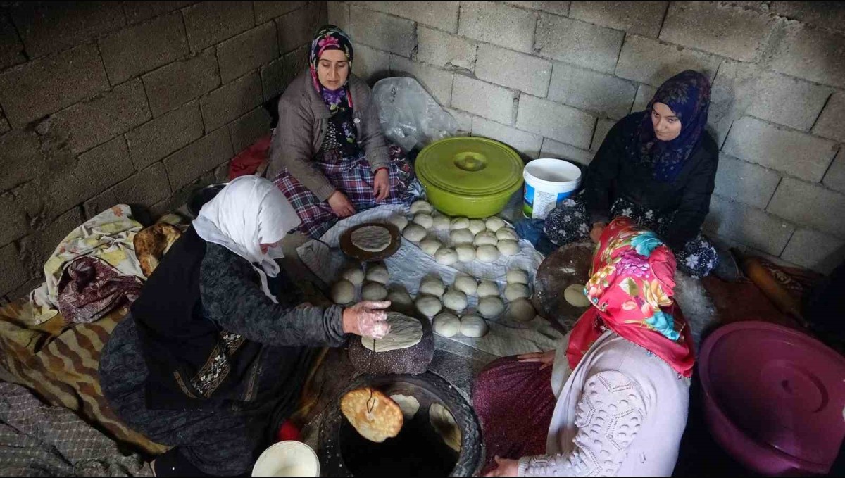 Van'da Ramazan ayının vazgeçilmez geleneği: Cevizli çörekler