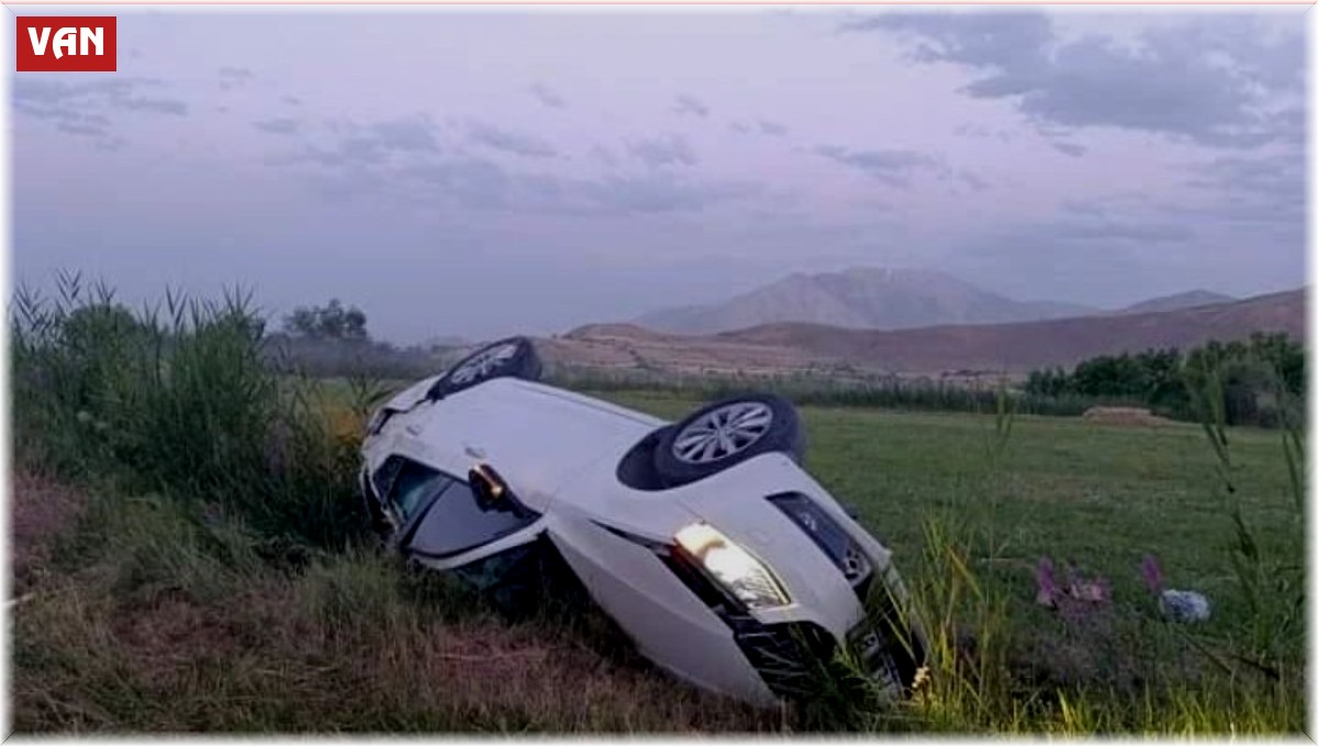 Van'da trafik kazası: 3 yaralı