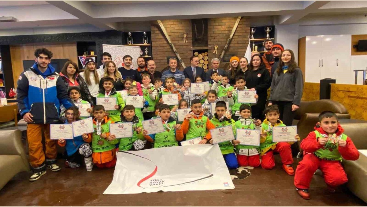 Yakutiye'de "Kar Tanesi" projesiyle öğrenciler kayak sporuyla buluşuyor