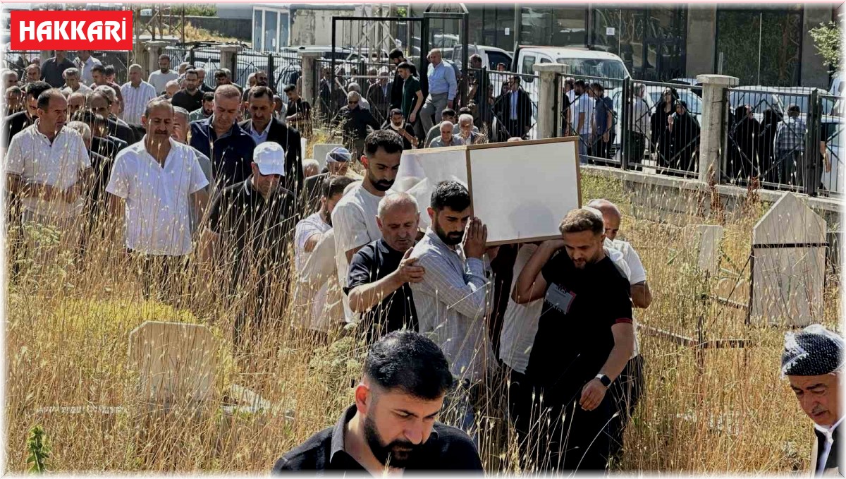 Yüksekova TSO Başkanı Timur Sevi gözyaşları arasında toprağa verildi