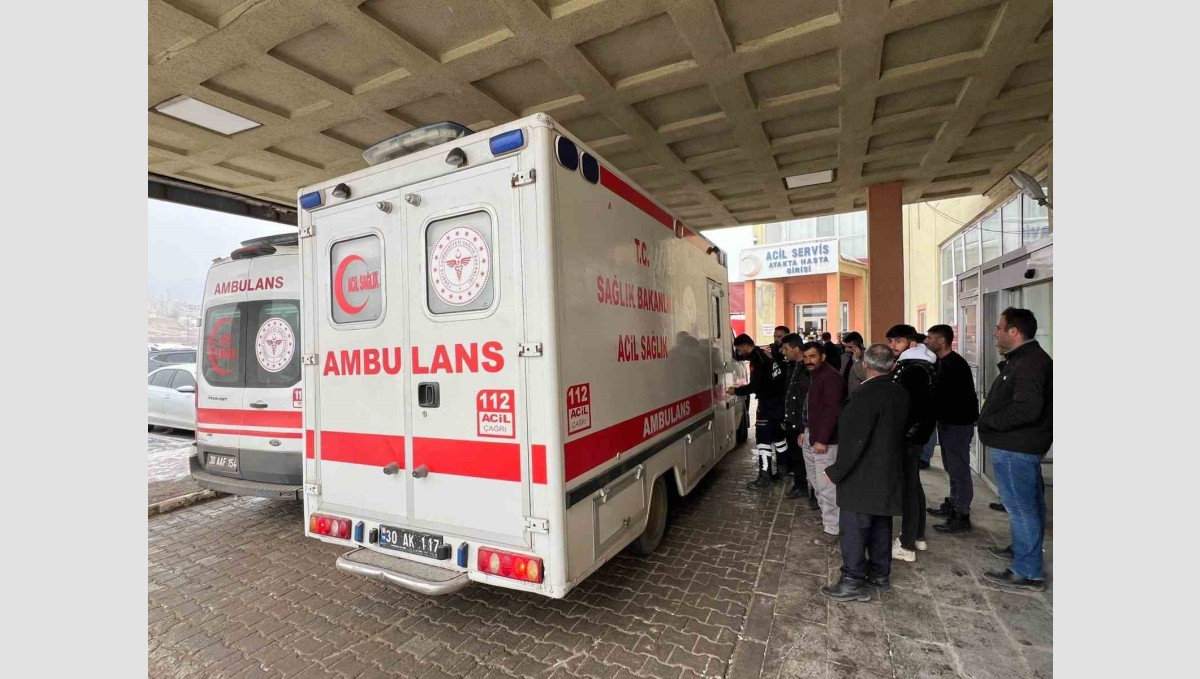 Zehirlenen 32 öğrenci Yüksekova'da tedavi altına alındı