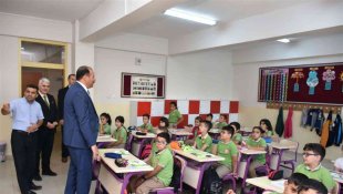 Milli Eğitim Müdürü Gün, okullara ziyarette bulundu