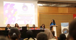 İpekyolu'nda 'Kuşaklar Arası Buluşmalar: Kadından Kadına İlham Veren Başarı Hikayeleri' semineri