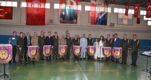 Malatya 2. Ordu Komutanlığı Bandosu Şemdinli'de konser verdi