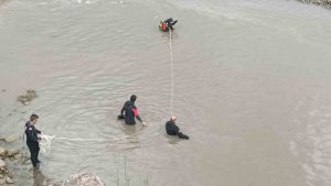 Murat Nehri'nde kaybolan çocuğun cansız bedeni bulundu
