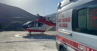 Van'da ambulans helikopter 18 yaşındaki hasta için havalandı