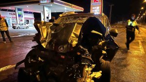 Ağrı'da otomobil ile traktör çarpıştı: 7 yaralı