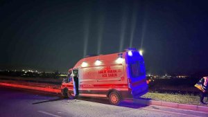 Kontrolden çıkan ambulans refüje çıktı: 4 yaralı