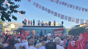 CHP Genel Başkanı Özel, Malatya'da partililerle buluştu