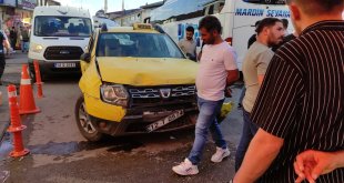 Bingöl'de ticari taksinin çarptığı 2 yaya yaralandı