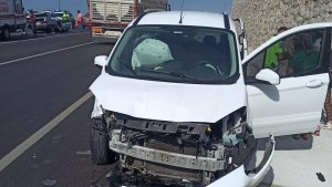 Malatya'da iki aracın karıştığı kazada 5 kişi yaralandı