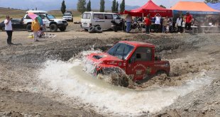 Erzincan'daki off-road yarışları başladı