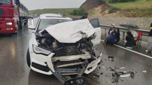 Erzurum'da zincirleme trafik kazası: 10 yaralı