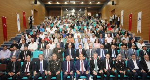 AİÇÜ'de 'Direniş, Bedir'den Çanakkale'ye; 15 Temmuz'dan Gazze'ye' konferansı düzenlendi
