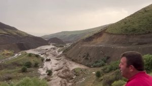 Erzurum'da yağış sonrası korkutan manzara